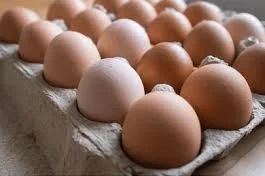 முட்டைகள் பதுக்கப்படுவதால் விலை உயரும் அபாயம் அரசு தீர்வு காண வியாபாரிகள் கோரிக்கை