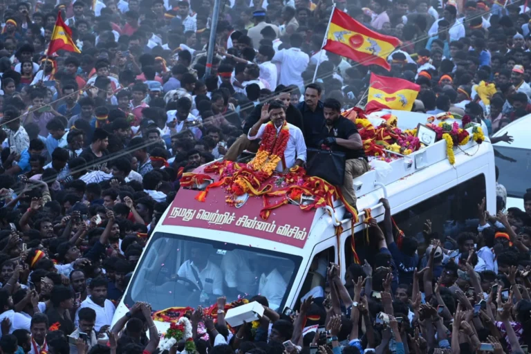 Vijay Fans and Youth Mobilize on Ground for Tamilaga Vettri Kazhagam Ahead of Tamil Nadu 2026 Elections