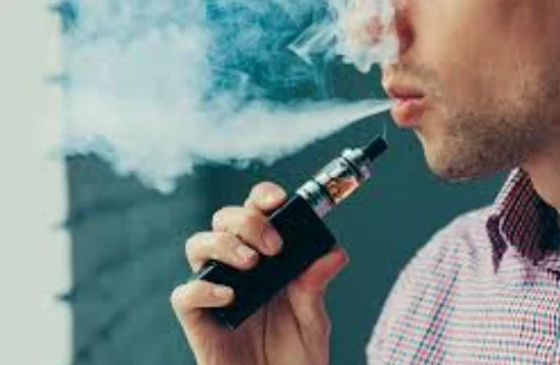 ரியான் பராக் Vape சர்ச்சை: “Smoking-ஐ விட Vaping ஆபத்தானதா?” – IPL 2026 சம்பவம் எழுப்பிய பெரிய சுகாதார விவாதம் 4 ரியான் பராக் Vape சர்ச்சை: “Smoking-ஐ விட Vaping ஆபத்தானதா?” – IPL 2026 சம்பவம் எழுப்பிய பெரிய சுகாதார விவாதம்