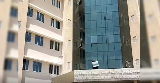 தண்ணீர் இல்லாமல் திணறும் நெல்லை அரசு மருத்துவமனை.. டயாலிசிஸ் சிகிச்சை கடும் பாதிப்பு! 1 தண்ணீர் இல்லாமல் திணறும் நெல்லை அரசு மருத்துவமனை.. டயாலிசிஸ் சிகிச்சை கடும் பாதிப்பு!