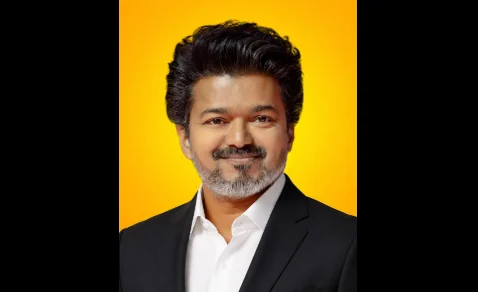Lunch Box உடன் அரசு ஊழியர் போல நேரத்திற்கு பணிக்கு வரும் முதல்வர் விஜய் 6 Tamil Nadu CM Vijay Arrives to Office on Time Like a Government Employee, Carries Homemade Lunch Daily