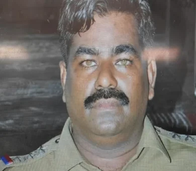 கள்ளச்சந்தை மது விற்பனைக்கு அதிரடி.. இன்ஸ்பெக்டர் சஸ்பெண்ட் ! 2 கள்ளச்சந்தை மது விற்பனைக்கு அதிரடி.. இன்ஸ்பெக்டர் சஸ்பெண்ட் !