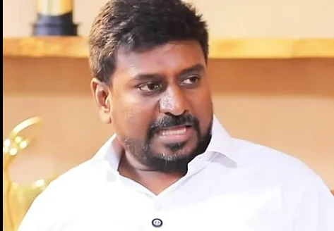 தமிழக புதிய கல்வி அமைச்சரின் டிப்ளோமா சர்ச்சை.. ராஜ்மோகன் கல்வித்தகுதி மீது எழும் கேள்விகள் 8 Tamil Nadu New Education Minister Rajmohan Faces Diploma Controversy as Questions Rise Over Educational Qualifications
