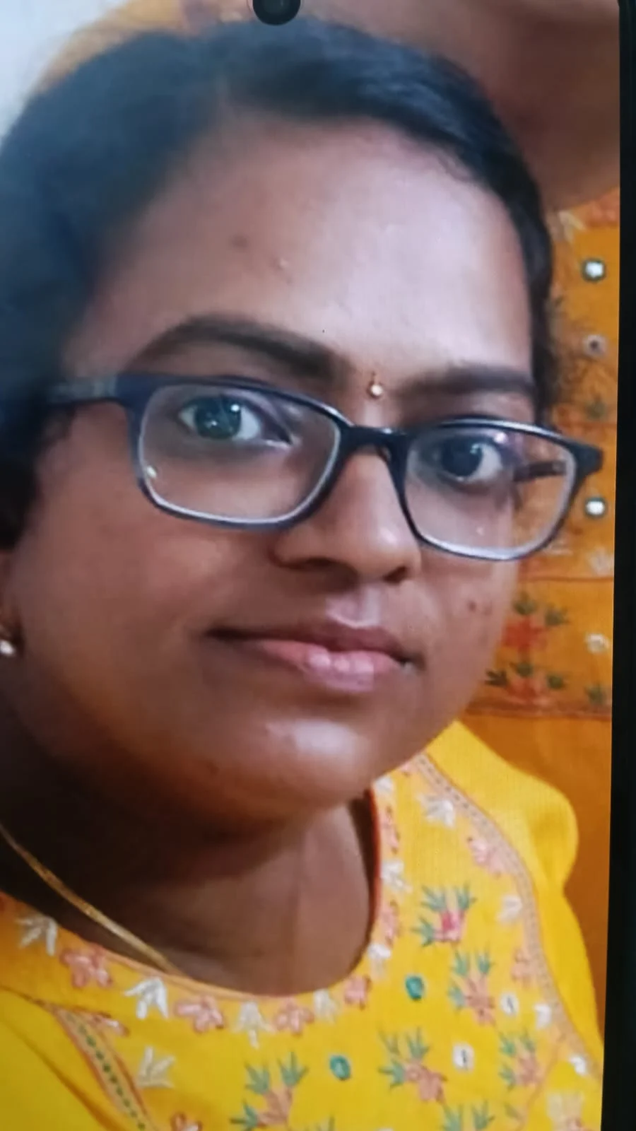நெல்லை வங்கி பெண் ஊழியர் கொலை சகோதரியே கொன்ற அண்ணன் கைது தேடப்பட்ட மேலும் 2 பேர் கைது 1 image 382
