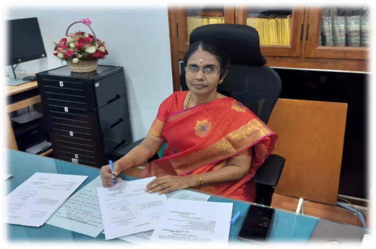 தமிழக சட்டத் துறை முதல் பெண் செயலாளராக ப.சுமதி நியமனம் 20 P. Sumathi Appointed as the First Woman Secretary of Tamil Nadu Law Department, Creating History