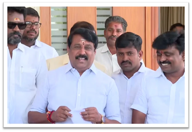 காங்கிரஸ் பினாமியாக த.வெ.க.செயல்படுகிறது: நயினார் நாகேந்திரன் குற்றச்சாட்டு 1 BJP Leader Nainar Nagendran Alleges TVK is Functioning as a Proxy for Congress in Tamil Nadu Politics